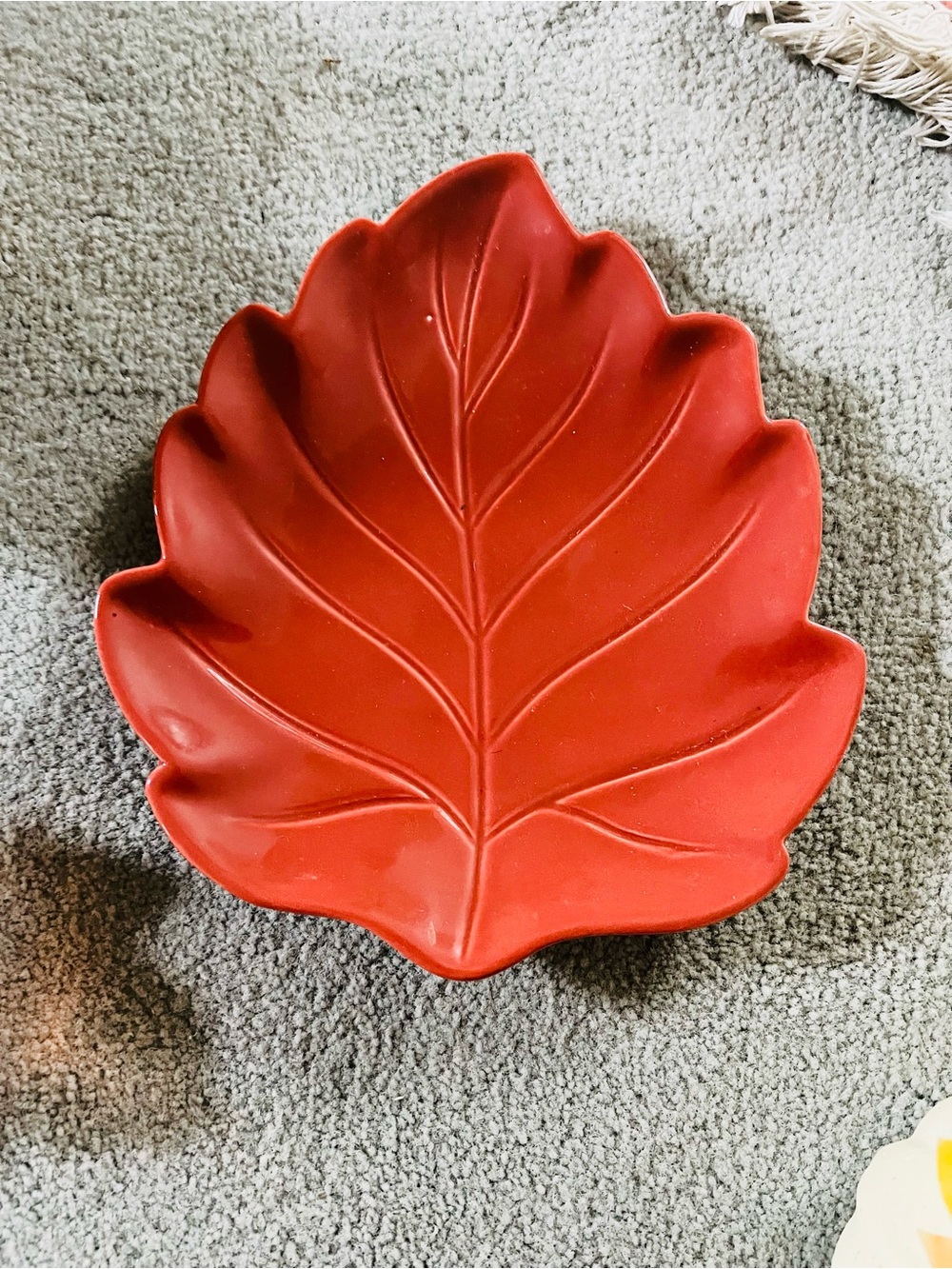Red Leaf Ceramic Serving Bowl - Stylish Home Dining Accent